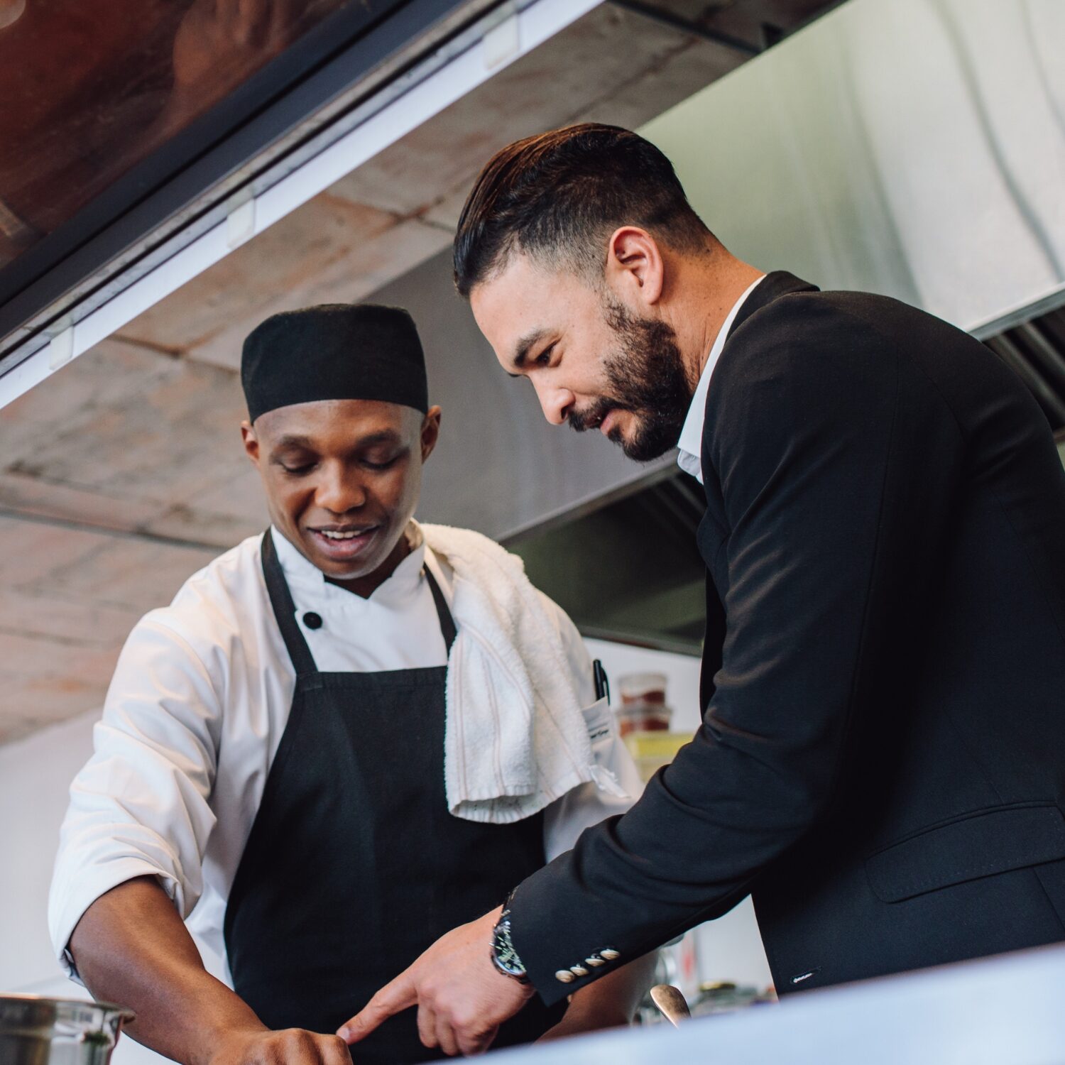 team-compta-fiscalité-optimisation-accompagnement- comptable-association-restaurant-conseil-conformité-perpignan-pyrénées-orientale